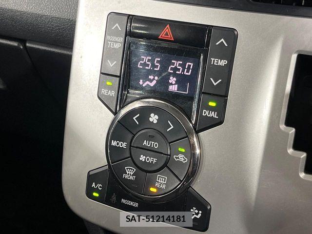 Toyota NOAH 2011-06 7272519-6