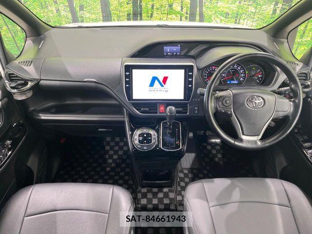 Toyota NOAH 2019-09 7272518-1