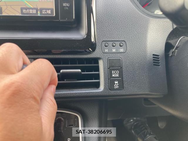 Toyota NOAH 2017-09 7328952-20