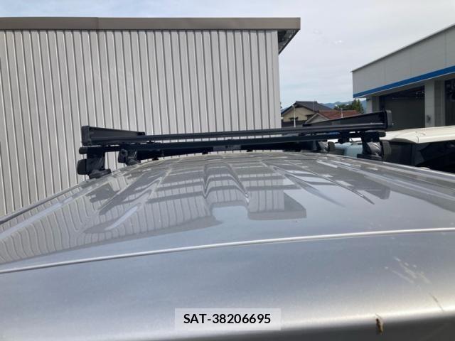 Toyota NOAH 2017-09 7328952-5