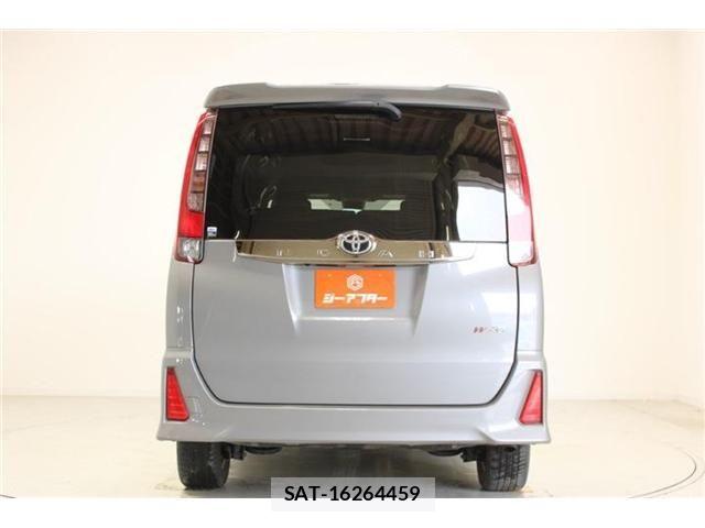 Toyota NOAH 2016-11 7328946-10