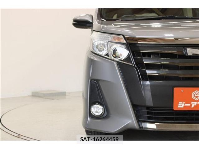 Toyota NOAH 2016-11 7328946-15