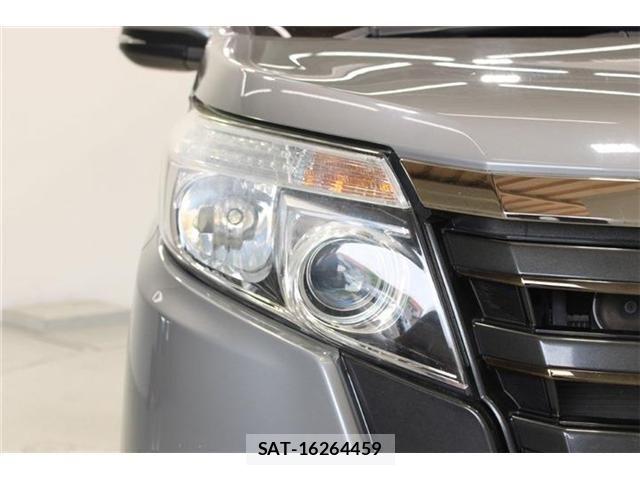 Toyota NOAH 2016-11 7328946-16