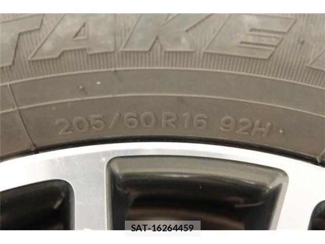 Toyota NOAH 2016-11 7328946-26