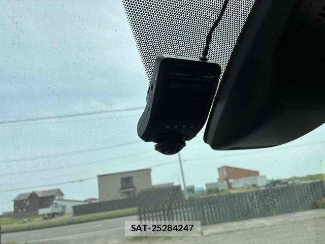 Toyota NOAH 2021-01 7328939-12