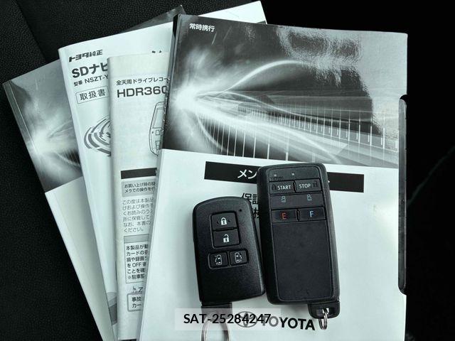 Toyota NOAH 2021-01 7328939-15