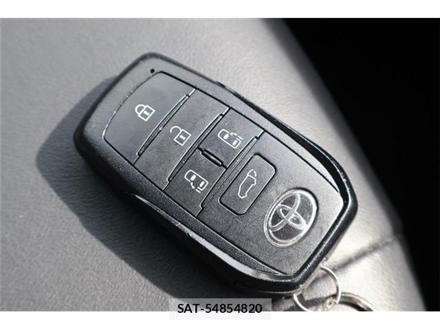 Toyota NOAH 2023-09 7328938-24