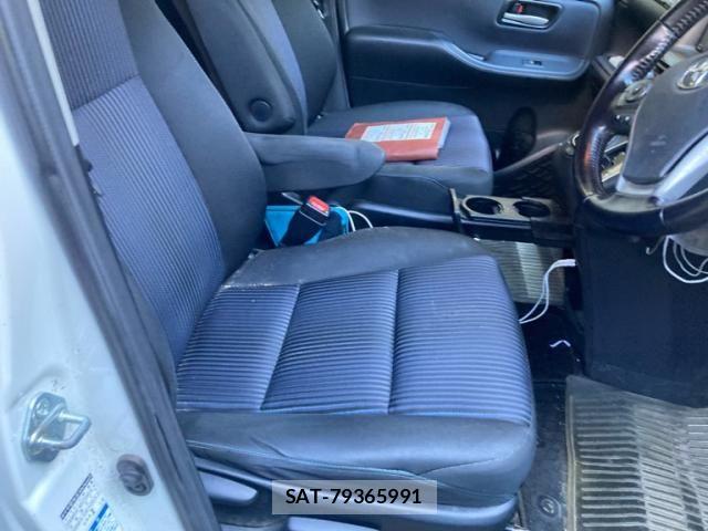 Toyota NOAH 2015-01 7328953-5