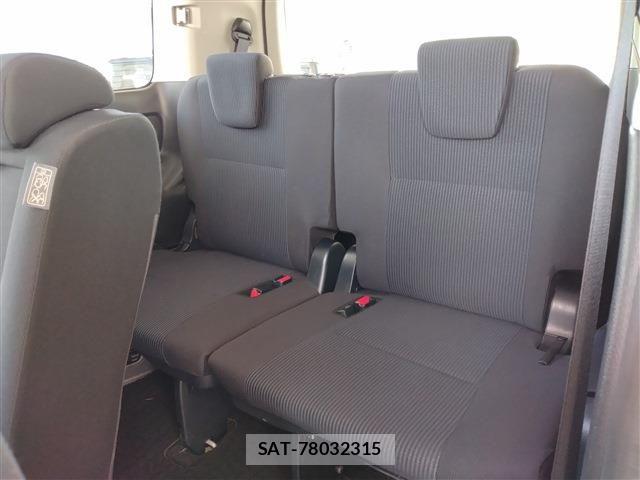 Toyota NOAH 2021-06 7328950-16
