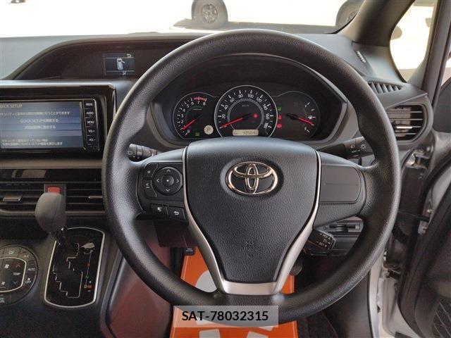 Toyota NOAH 2021-06 7328950-24