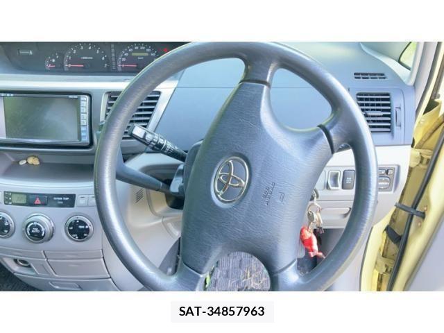Toyota NOAH 2003-12 7359052-10