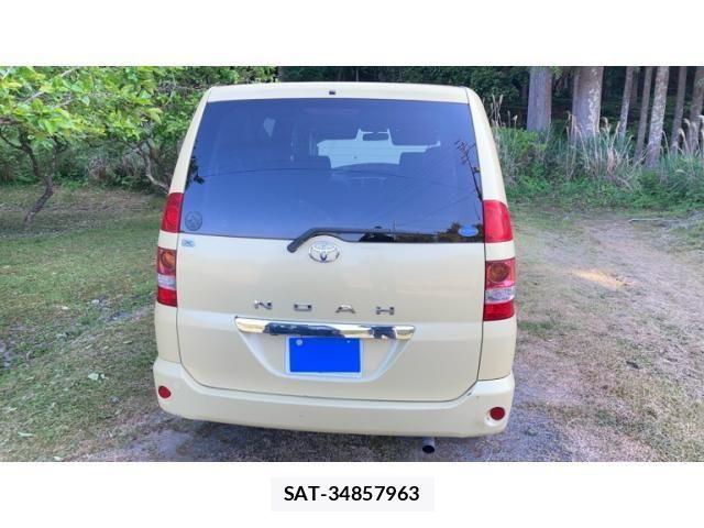 Toyota NOAH 2003-12 7359052-1