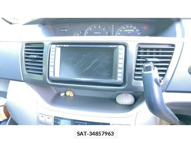 Toyota NOAH 2003-12 7359052-8