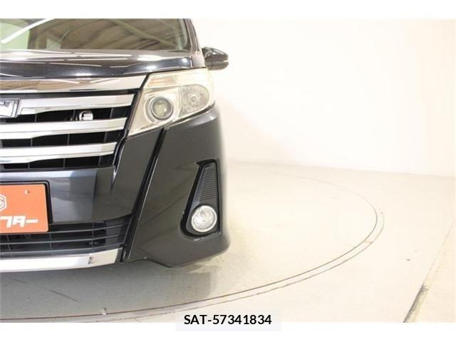 Toyota NOAH 2015-02 7456376-13