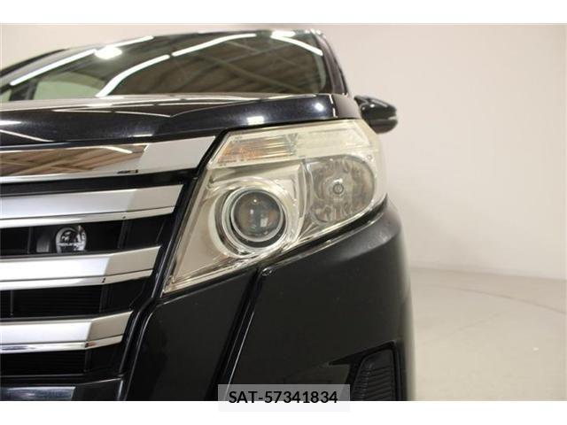 Toyota NOAH 2015-02 7456376-14