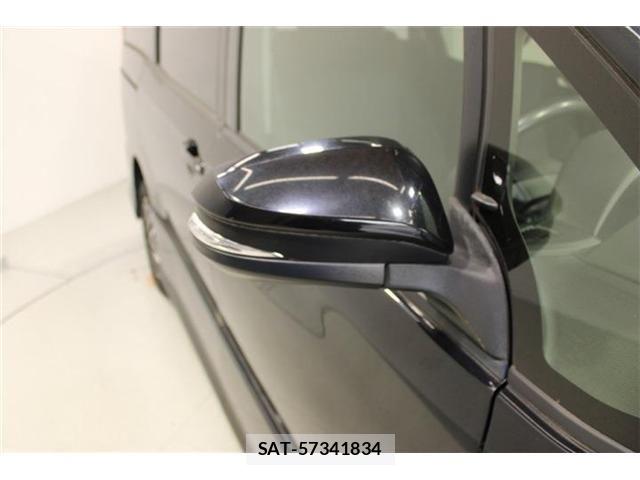 Toyota NOAH 2015-02 7456376-20