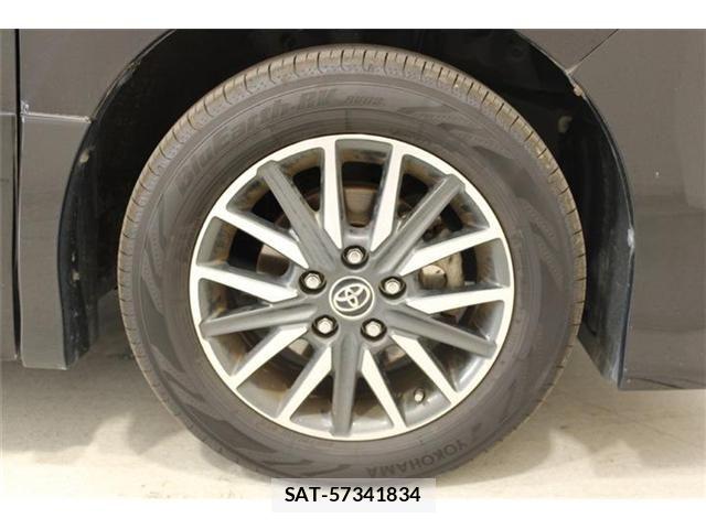 Toyota NOAH 2015-02 7456376-21