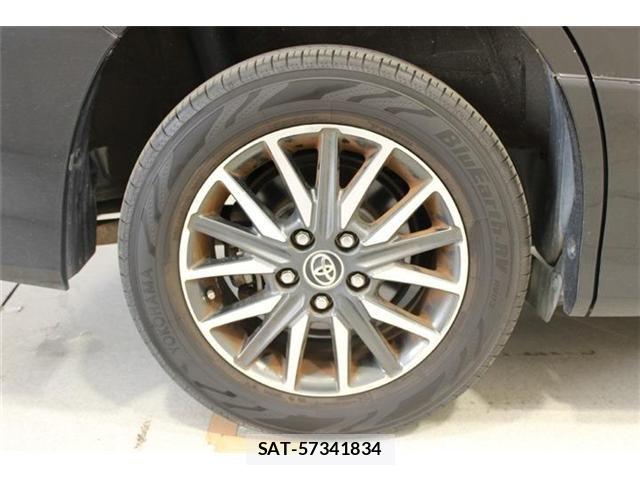 Toyota NOAH 2015-02 7456376-22