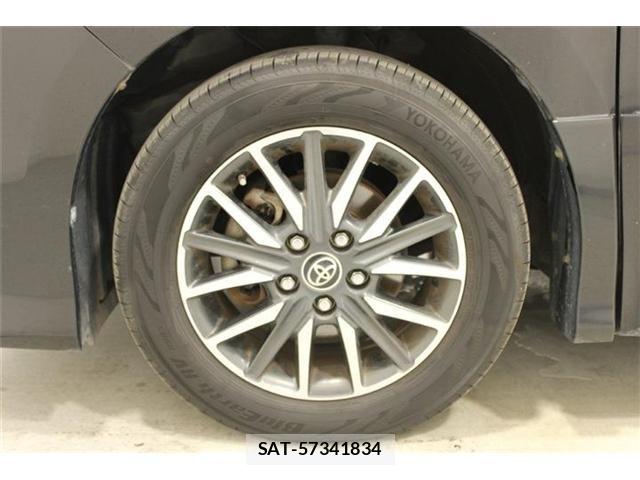 Toyota NOAH 2015-02 7456376-24