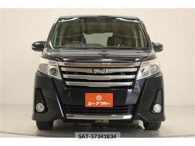 Toyota NOAH 2015-02 7456376-6