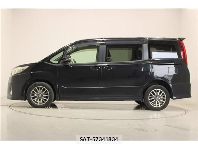 Toyota NOAH 2015-02 7456376-8
