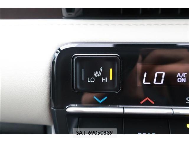 Toyota NOAH 2023-07 7456371-9