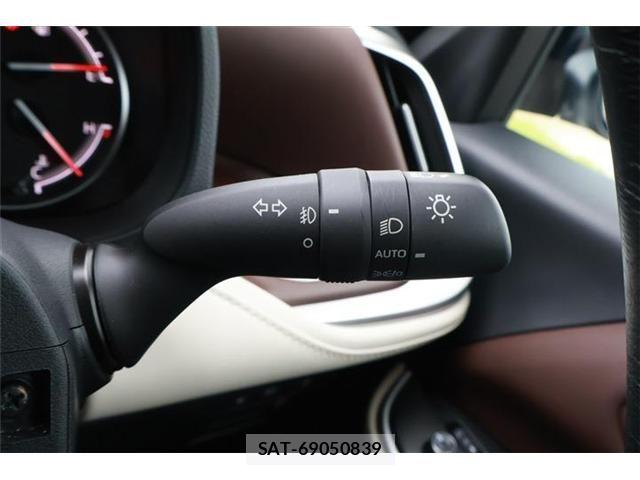 Toyota NOAH 2023-07 7456371-28