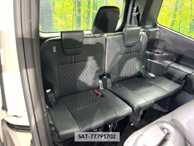 Toyota NOAH 2024-04 7456375-10