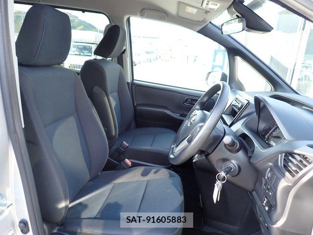 Toyota NOAH 2020-03 7509457-15
