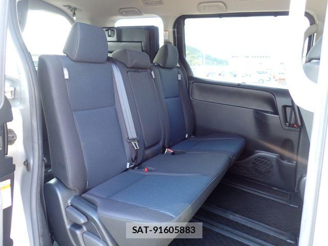 Toyota NOAH 2020-03 7509457-16