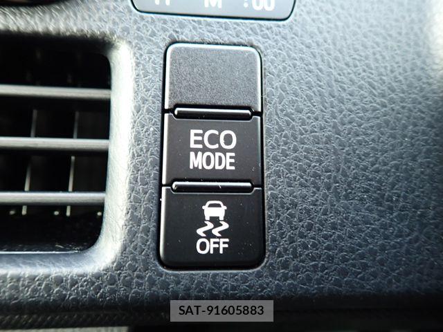 Toyota NOAH 2020-03 7509457-7