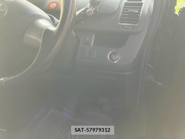 Toyota NOAH 2011-02 7501928-22