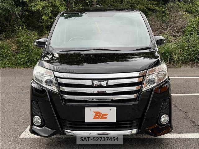 Toyota NOAH 2014-04 7562570-20