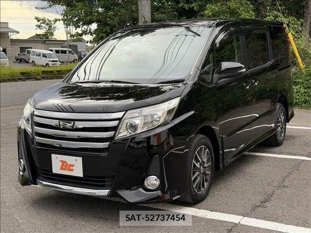 Toyota NOAH 2014-04 7562570-21