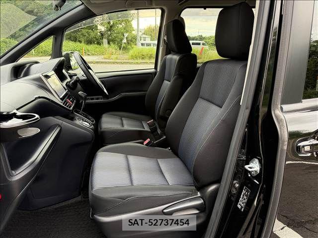 Toyota NOAH 2014-04 7562570-24