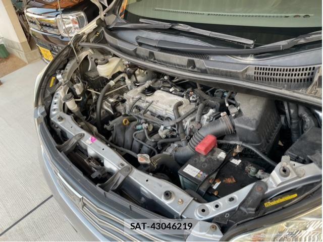 Toyota NOAH 2013-10 7618781-12