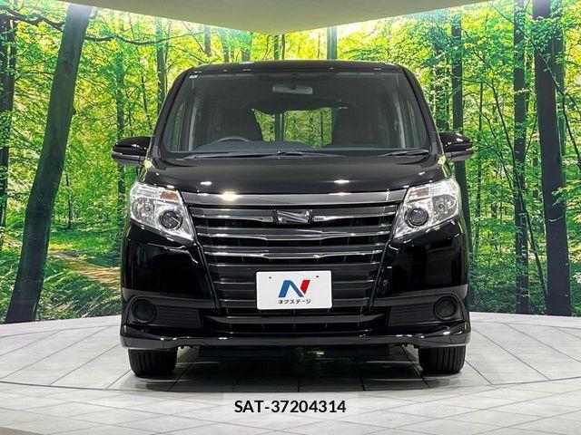 Toyota NOAH 2016-03 7618777-14