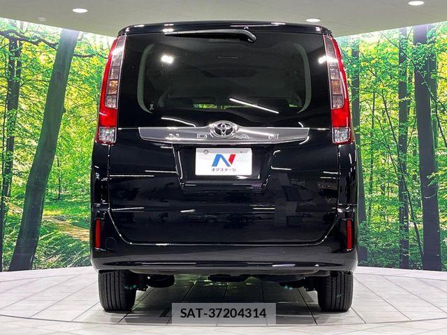 Toyota NOAH 2016-03 7618777-15