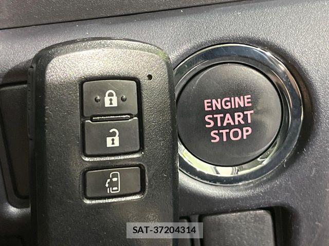 Toyota NOAH 2016-03 7618777-6