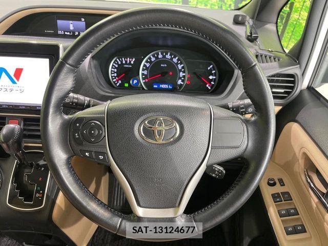 Toyota NOAH 2014-03 7618779-11