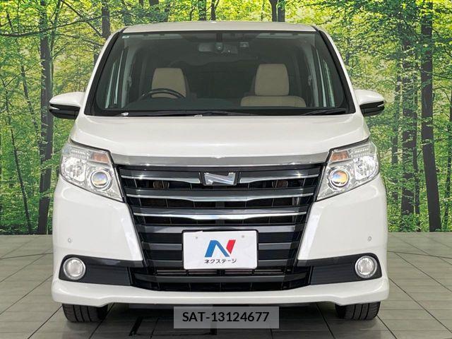 Toyota NOAH 2014-03 7618779-14