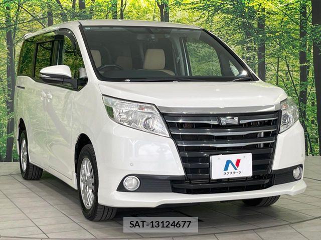 Toyota NOAH 2014-03 7618779-16