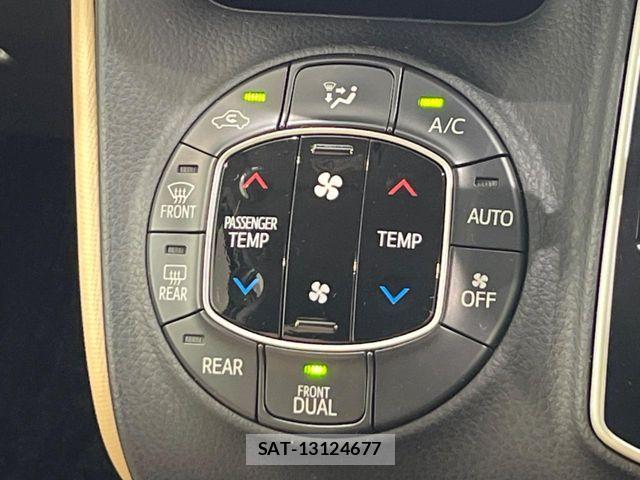 Toyota NOAH 2014-03 7618779-6