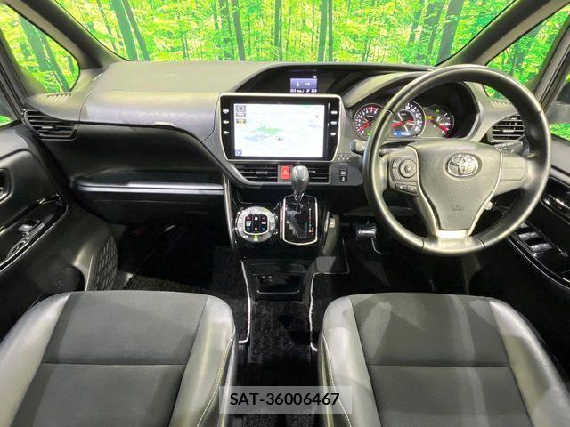Toyota NOAH 2019-09 7618776-1