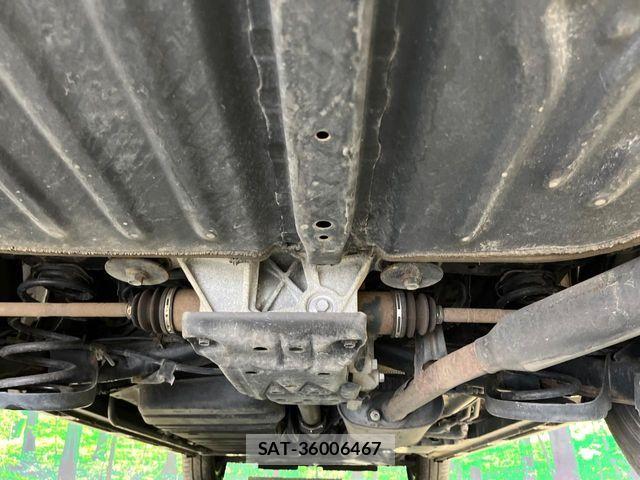 Toyota NOAH 2019-09 7618776-19