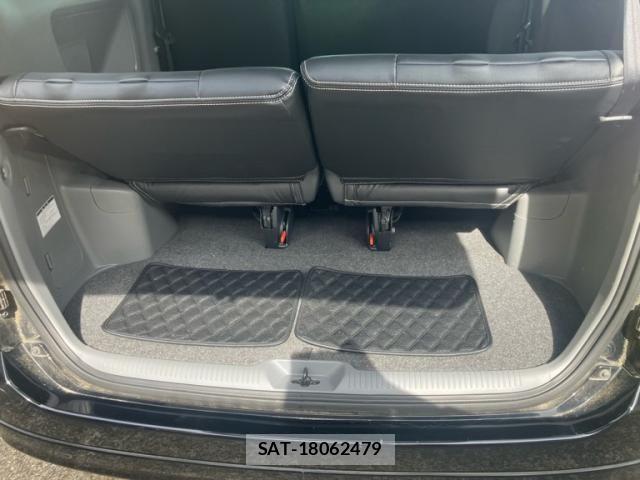Toyota NOAH 2007-03 7618782-10
