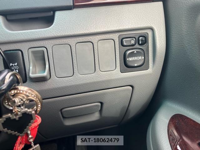 Toyota NOAH 2007-03 7618782-21