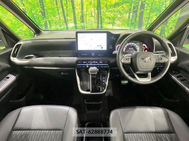Toyota NOAH 2024-03 7726579-1