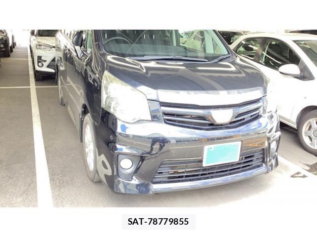 Toyota NOAH 2013-12 7726588-1