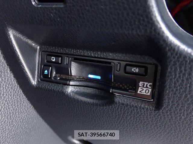 Toyota NOAH 2023-07 7726581-10